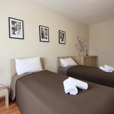 Cozy Apartments In Belgrade, Cukarica, Zeleznik, Free Parking And Wifi Exterior photo