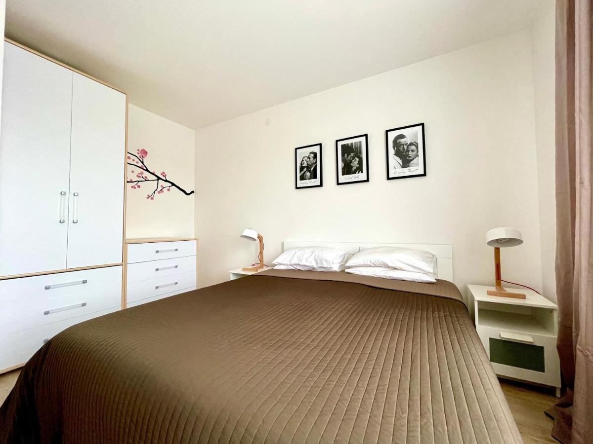 Cozy Apartments In Belgrade, Cukarica, Zeleznik, Free Parking And Wifi Exterior photo