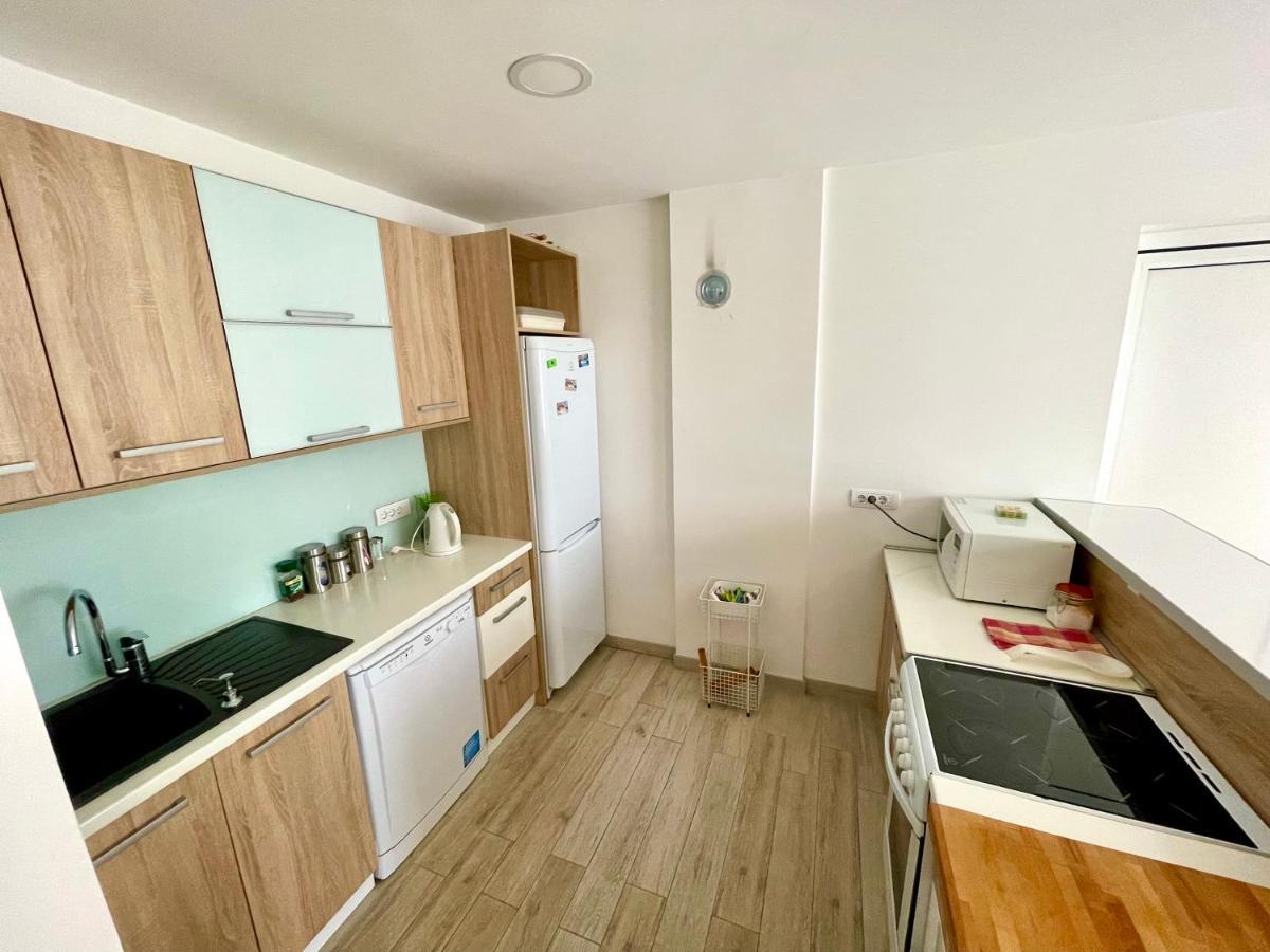 Cozy Apartments In Belgrade, Cukarica, Zeleznik, Free Parking And Wifi Exterior photo