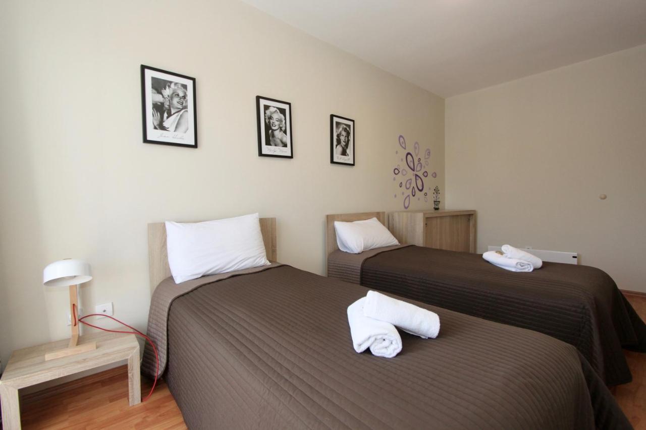 Cozy Apartments In Belgrade, Cukarica, Zeleznik, Free Parking And Wifi Exterior photo