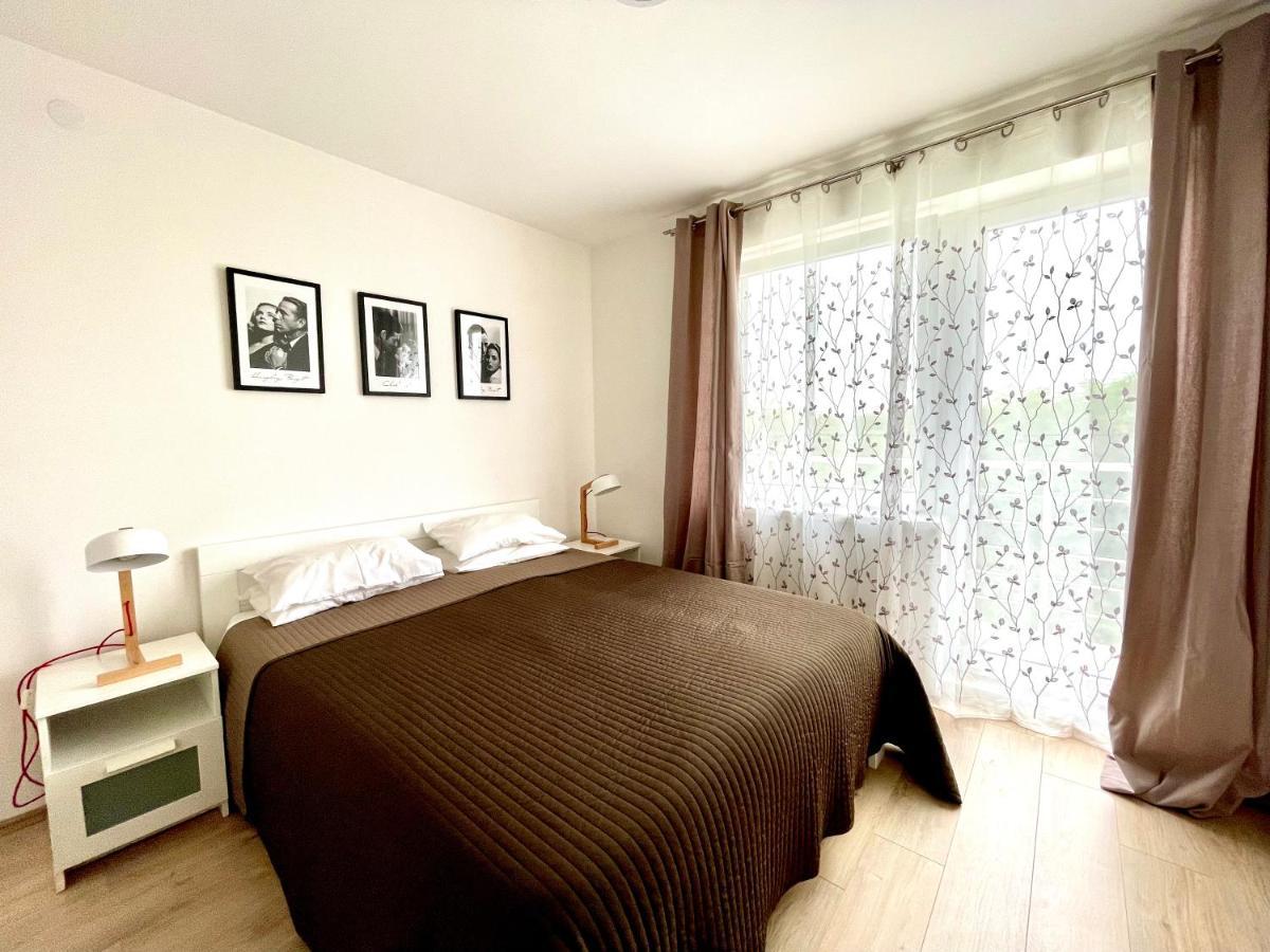 Cozy Apartments In Belgrade, Cukarica, Zeleznik, Free Parking And Wifi Exterior photo